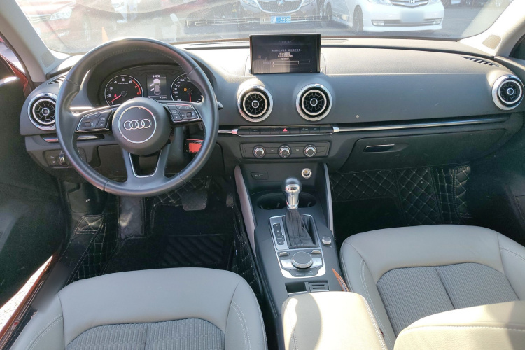 奥迪A3 2019款 Limousine 35 TFSI 时尚型 国VI中控内饰7002