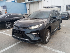 丰田 威兰达 2022款 双擎 2.5L E-CVT两驱尊贵版