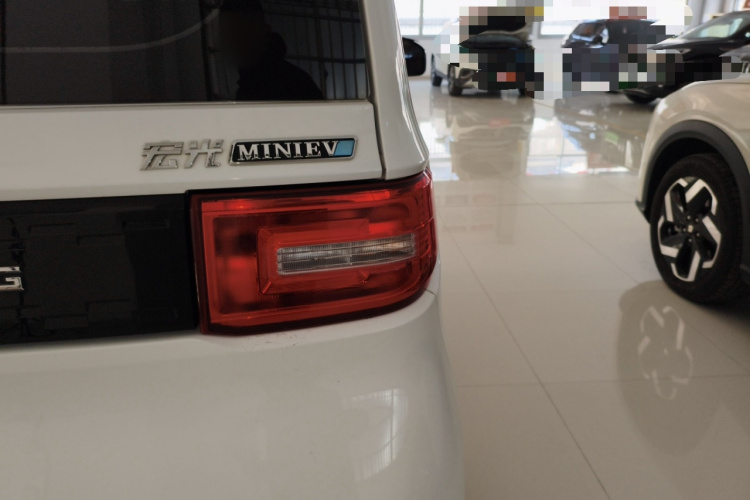 五菱汽车 宏光MINIEV 2020款 自在款 磷酸铁锂车身外观9