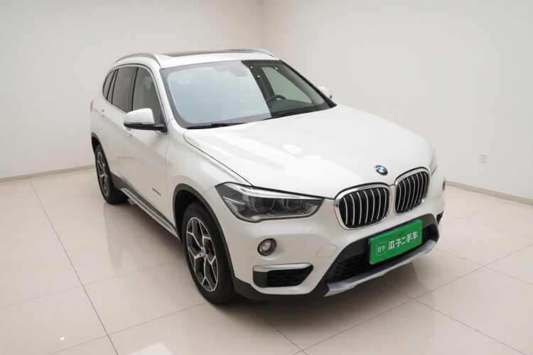 宝马X1 2018款 xDrive20Li 豪华型车身外观3