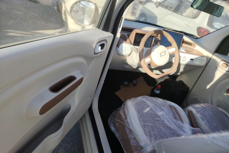 奔腾小马 2026款 222km 萌趣马 Plus中控内饰20