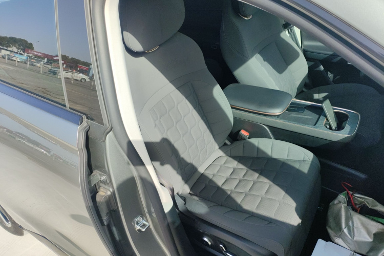 星途 星纪元 ET 2024款 增程 200 Pro局部细节41