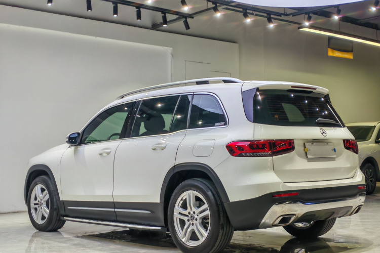 奔驰GLB 2022款 改款二 GLB 200 动感型车身外观6003