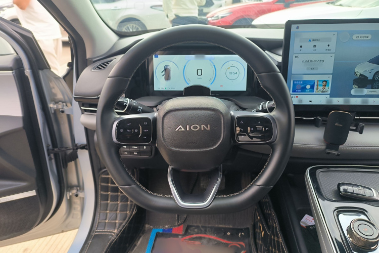 埃安 AION S Plus 2022款 70 智驾版局部细节13