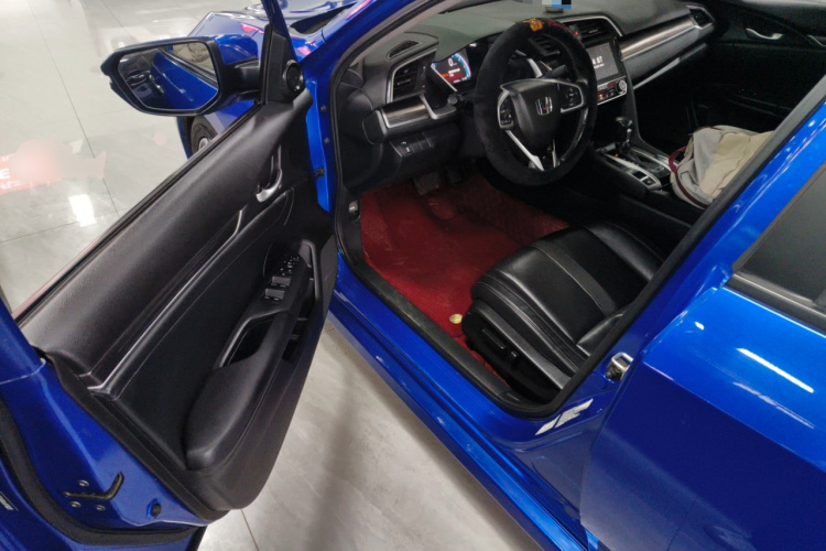 本田 思域 2019款 220TURBO CVT劲擎版 国VI中控内饰7003