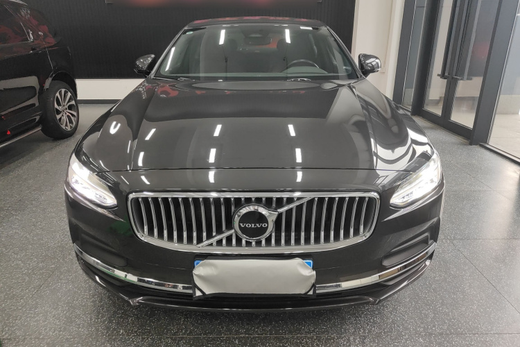 沃尔沃S90 2022款 B5 智逸豪华版车身外观2