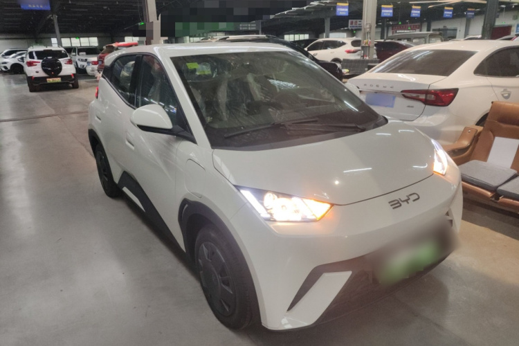 比亚迪 海鸥 2025款 305km 活力版车身外观3