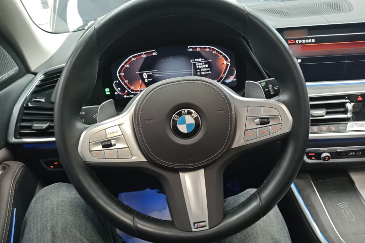宝马X5 2022款 改款 xDrive 30Li 尊享型M运动套装局部细节13