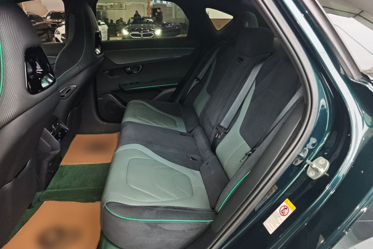 比亚迪 汉 2022款 EV 610KM四驱千山翠限量版中控内饰21