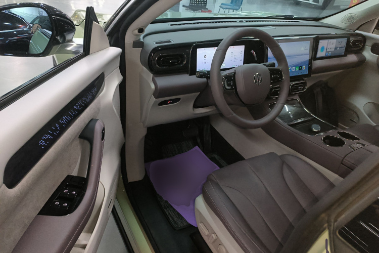 零跑汽车 零跑C11 2021款 改款 豪华版中控内饰7003