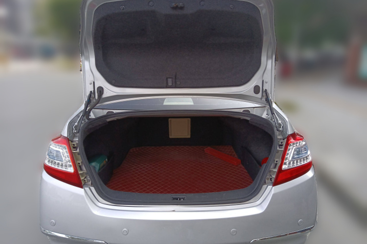 日产 天籁 2011款 2.0L XL舒适版局部细节23