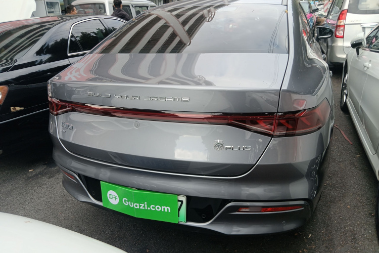 比亚迪 秦PLUS 2023款 冠军版 EV 420KM超越型车身外观6