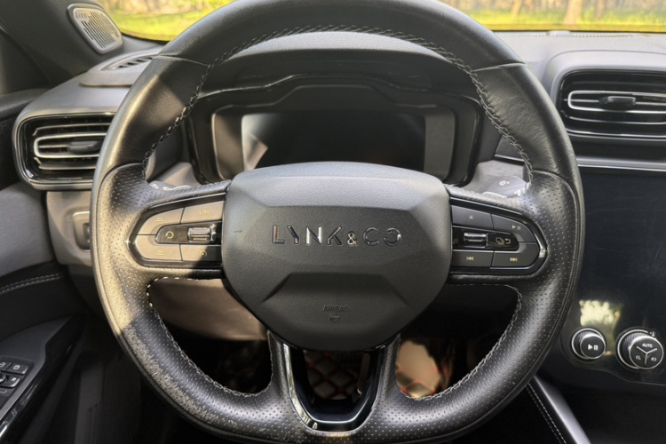 领克03 2022款 1.5TD DCT劲Pro中控内饰7003