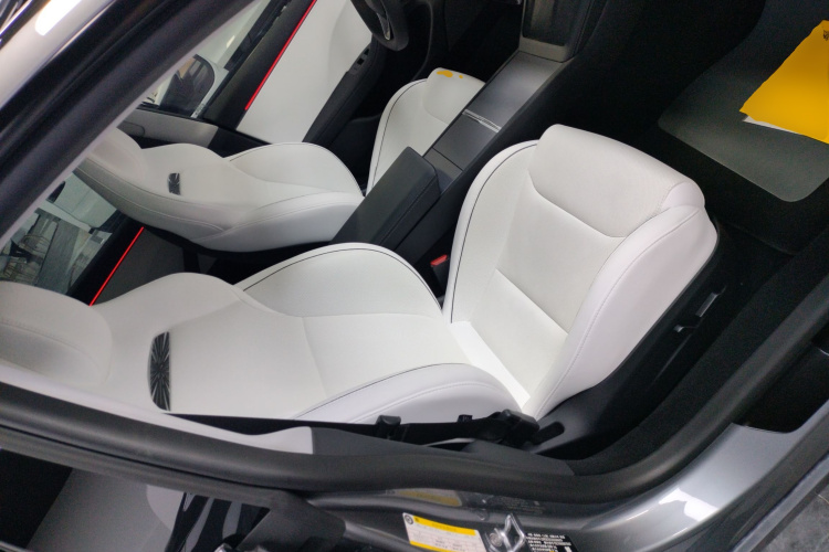 特斯拉 Model 3 2024款 高性能全轮驱动版局部细节41