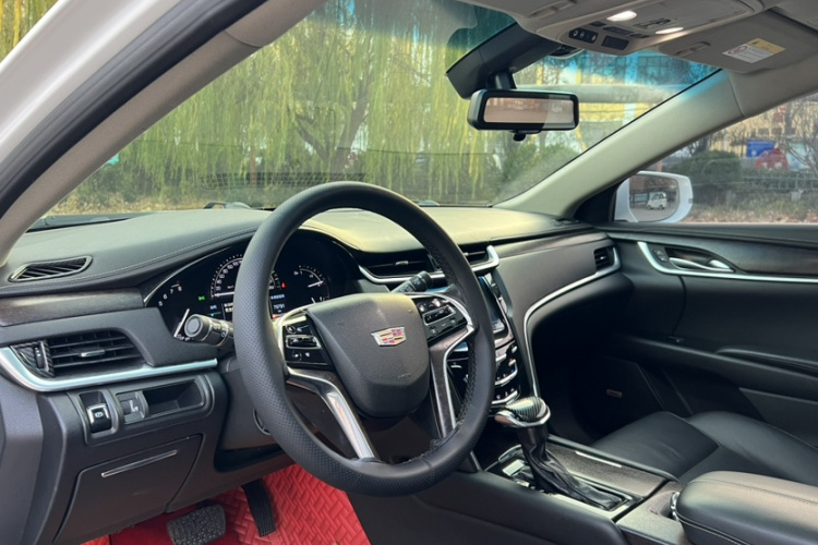 凯迪拉克XTS 2018款 28T 精英型中控内饰7005