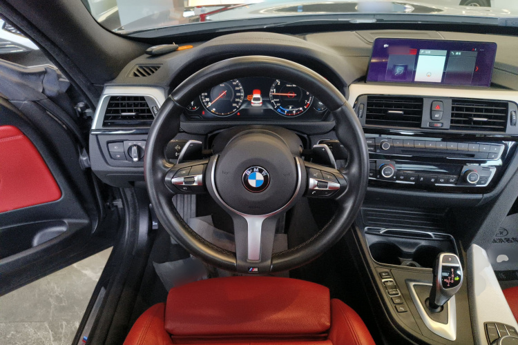 宝马3系GT 2019款 320i M运动型中控内饰13