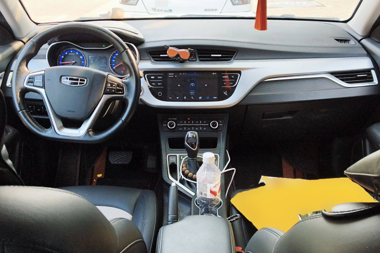 吉利汽车 远景 2020款 改款 1.5L CVT尊贵型中控内饰7002