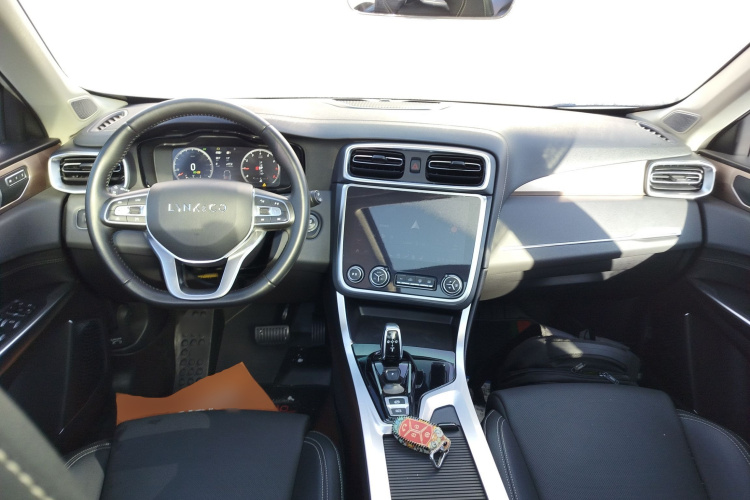 领克01 2019款 2.0T 两驱型Pro版 国VI中控内饰12