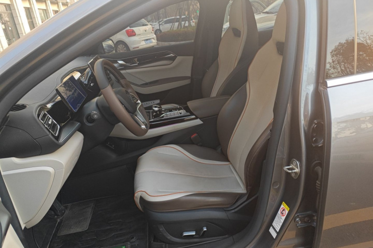 比亚迪 秦PLUS 2023款 冠军版 DM-i 120KM卓越型局部细节19