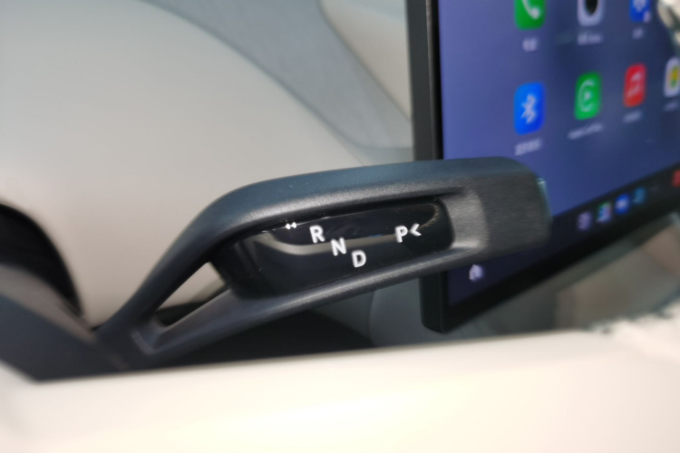 小米汽车 小米YU7 2025款 超长续航后驱版局部细节18