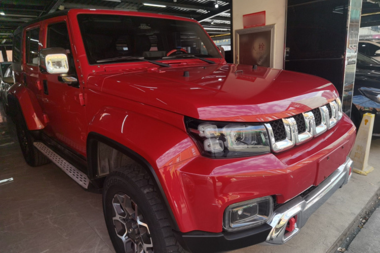 北京BJ40 2018款 PLUS 2.3T 自动四驱旗舰版 国V车身外观6002