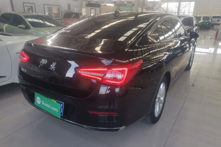 红旗H5 2019款 30TD 型动版车身外观6005