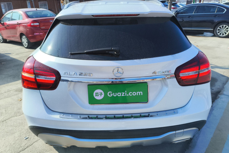 奔驰GLA 2018款 GLA 200 时尚型车身外观6