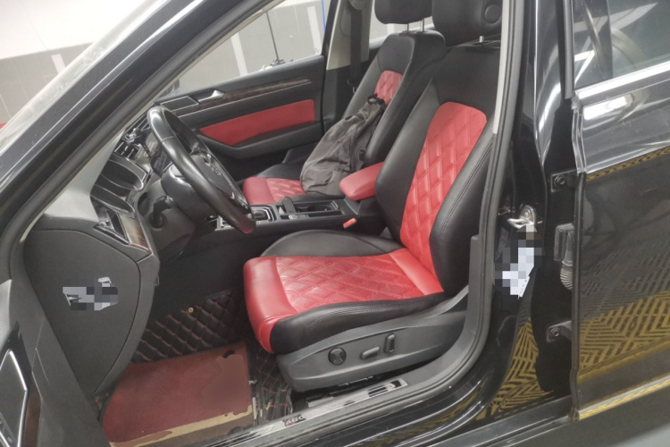 大众 迈腾 2017款 330TSI DSG 豪华型中控内饰19