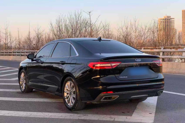 福特 金牛座 2019款 EcoBoost 245 悦享版车身外观6001