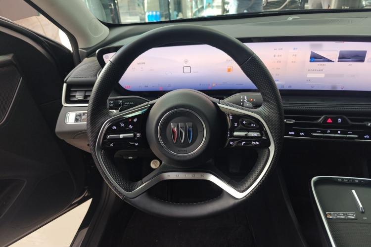 别克 君越 2024款 28T 越尊版中控内饰13