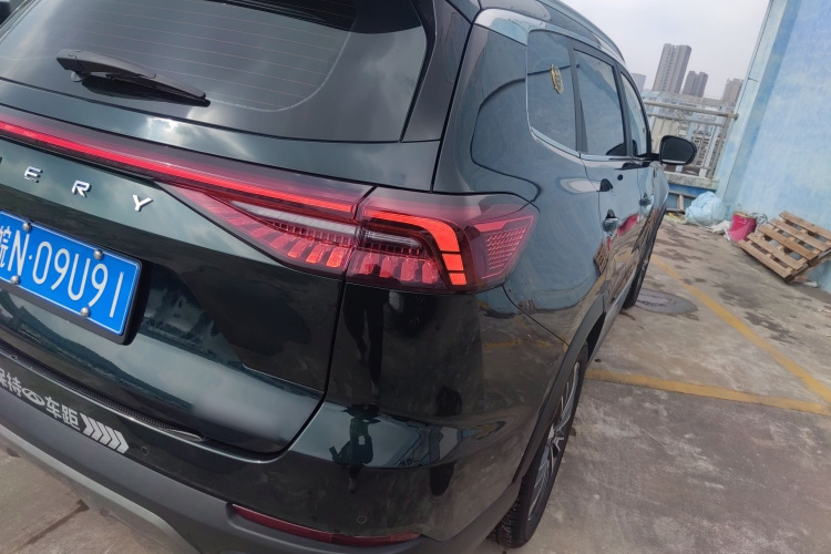 奇瑞 瑞虎8 PRO 2022款 390T 两驱浩瀚版 5座车身外观9