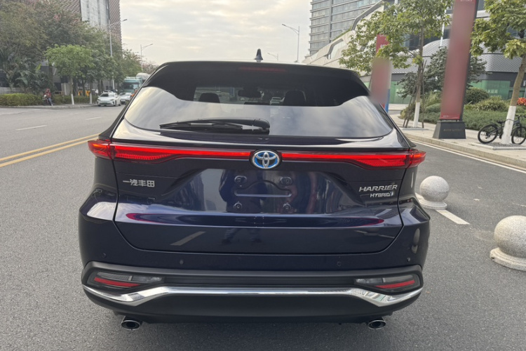丰田 凌放HARRIER 2022款 双擎 2.5L CVT两驱豪华版车身外观6003