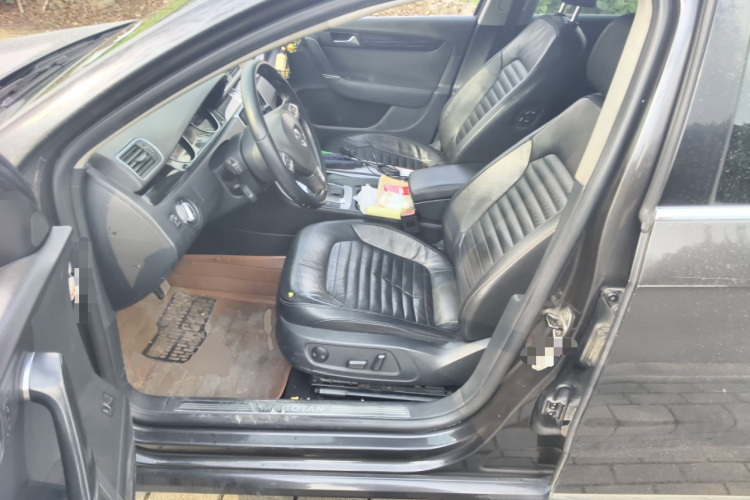 大众 迈腾 2012款 1.8TSI 豪华型中控内饰19