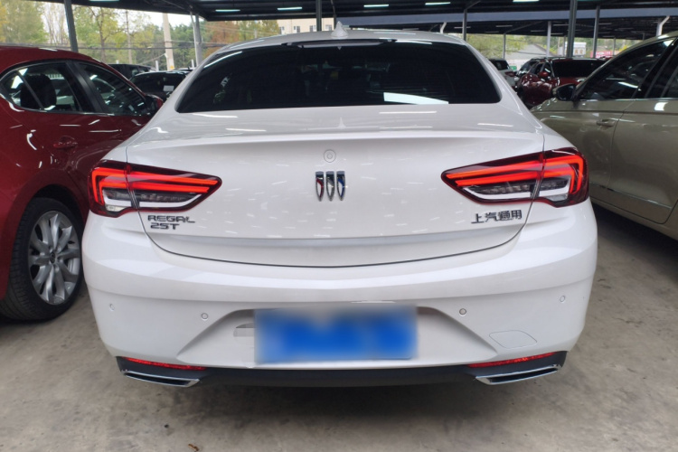 别克 君威 2024款 25T 超享版车身外观6