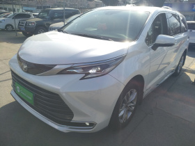 丰田 赛那SIENNA 2023款 2.5L混动 豪华版