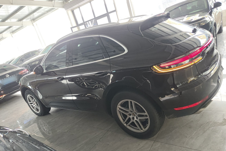 保时捷 2020款 Macan 2.0T车身外观4