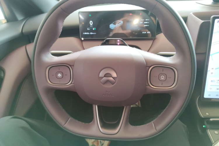 蔚来ET5 2024款 75kWh中控内饰13