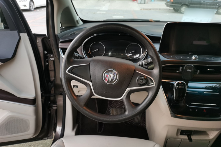 别克GL8 2020款 陆上公务舱 652T 舒适型局部细节13