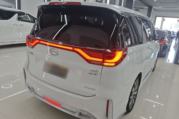 广汽传祺 传祺M8 2020款 领航款 390T 尊贵版车身外观6