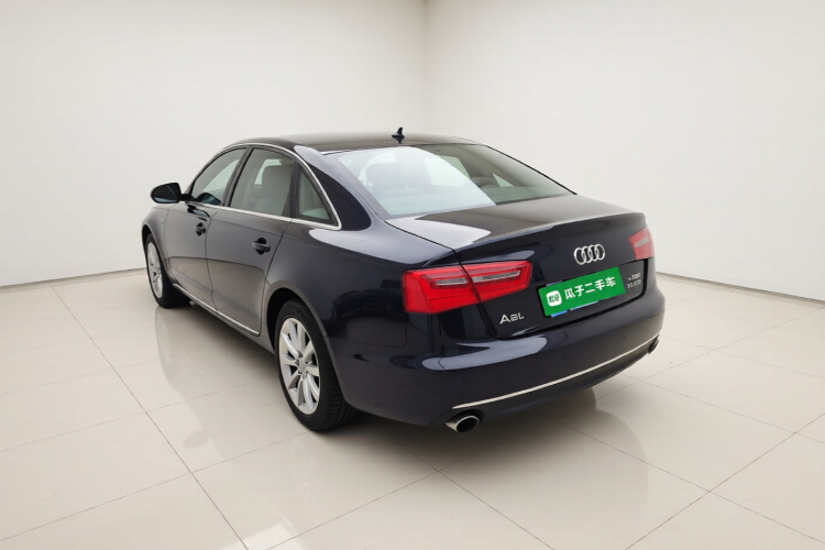 奥迪A6L 2014款 30 FSI 豪华型车身外观5