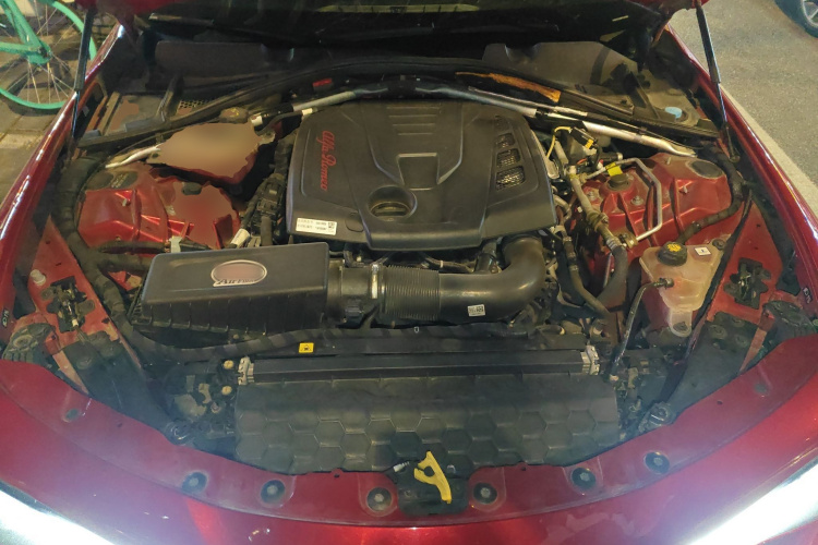 阿尔法·罗密欧 Giulia朱丽叶 2017款 2.0T 280HP Milano限量版局部细节24