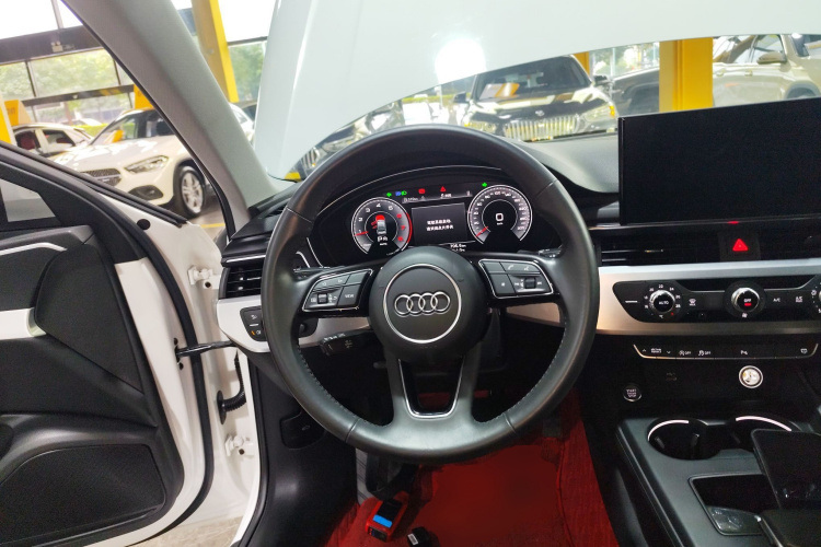 奥迪A4L 2020款 40 TFSI 时尚动感型中控内饰13