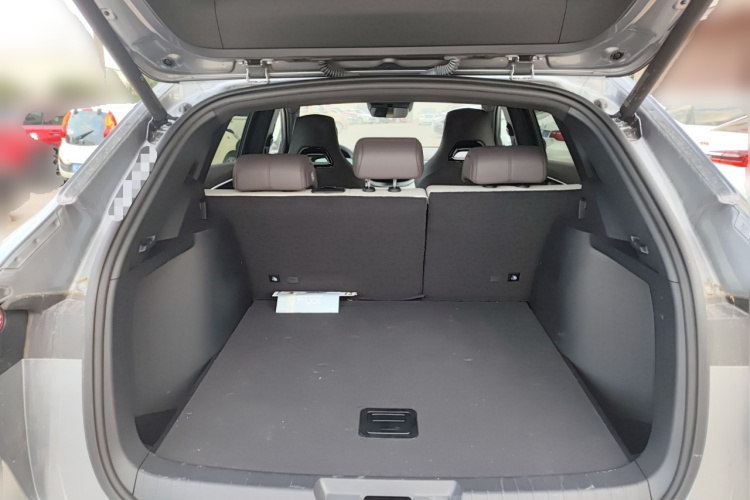 比亚迪 宋PLUS新能源 2025款 EV 智驾版 605km 旗舰型中控内饰23