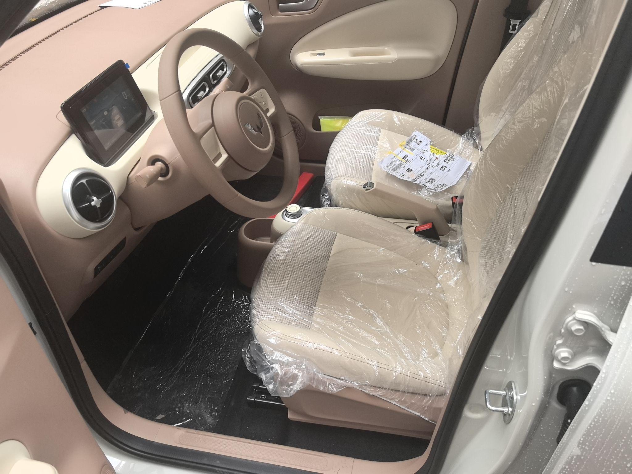 五菱汽车 宏光MINIEV 2025款 四门版 进阶款