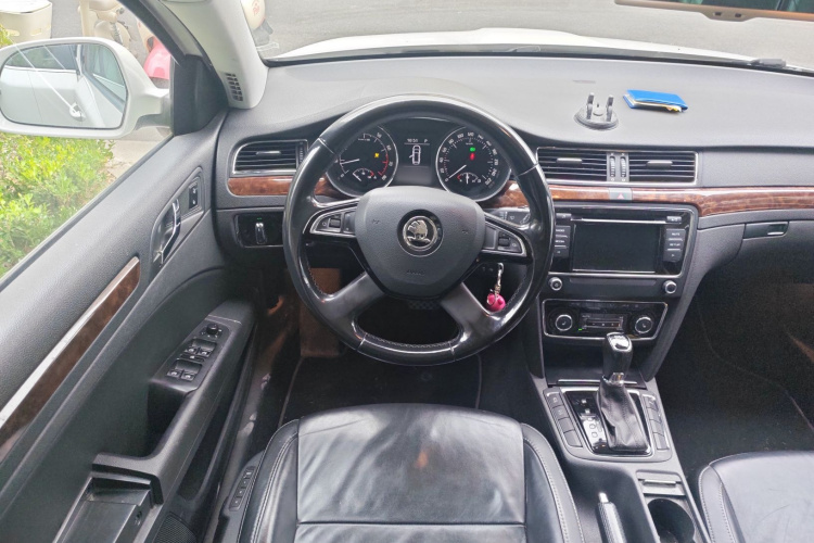 斯柯达 速尊 2014款 2.0TSI 尊贵版局部细节13