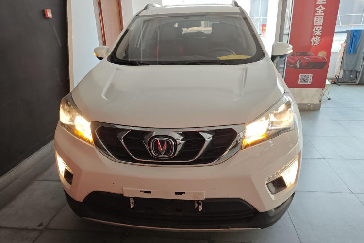 长安CS15 2016款 1.5L 手动时尚版车身外观6001