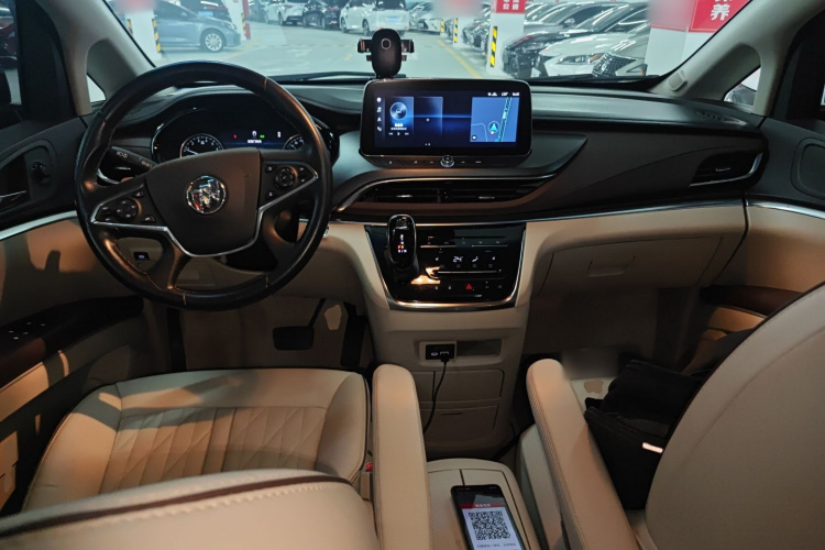 别克GL8 2022款 陆上公务舱 652T 智慧豪华型中控内饰7002