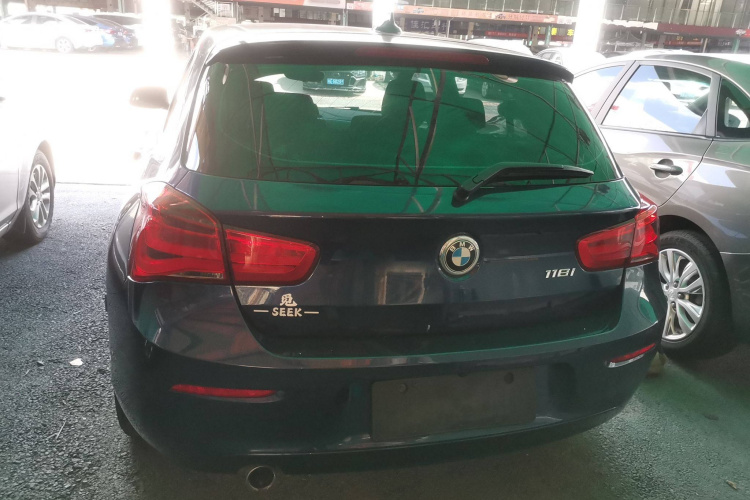 宝马1系(进口) 2018款 118i 领先型车身外观6