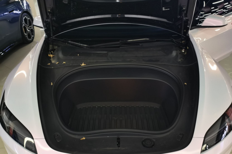 特斯拉 Model 3 2023款 后轮驱动版机舱底盘24