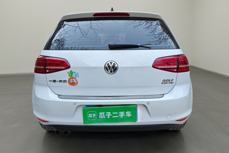 大众 高尔夫 2016款 230TSI 自动豪华型车身外观6